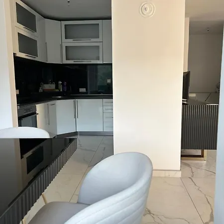 Golden Deluxe Travnik