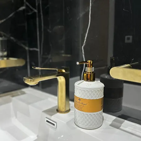 Golden Deluxe Travnik